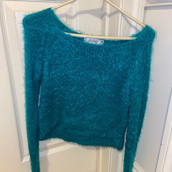 Scoop neck teal furry sweater. - Picture 2 of 4